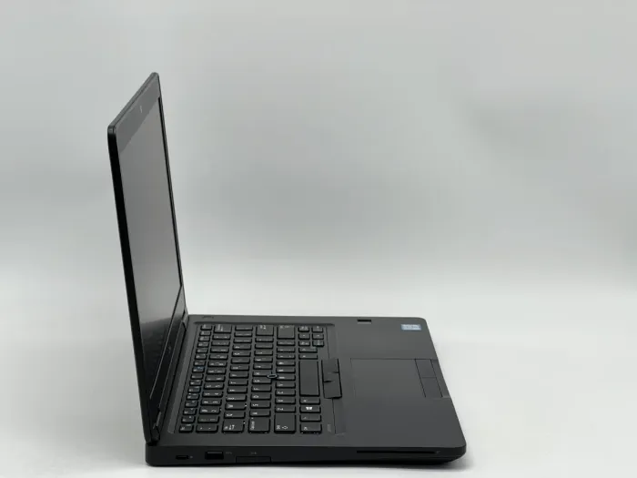 Ноутбук Dell Latitude 5480, i5-6300U, 8 GB, 120 GB, Intel HD Graphics 520, 1366x768, TN [DV2608244] БУ - зображення 2
