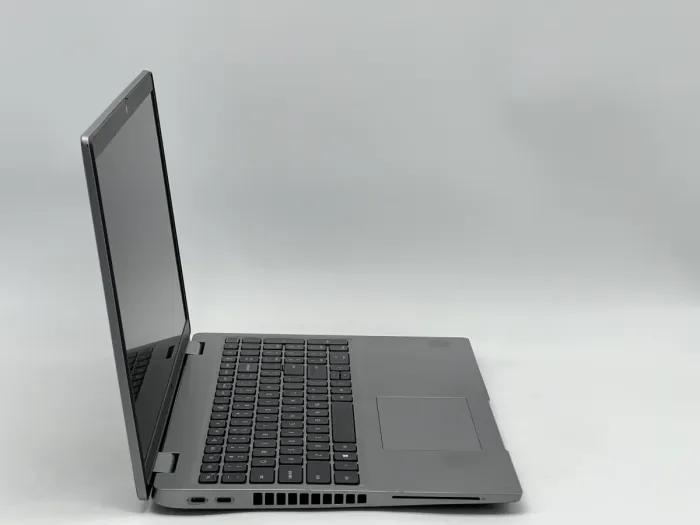 Ноутбук Dell Latitude 5520, i5-1145G7, 16 GB, 240 GB, Intel Iris Xe Graphics, 1920x1080, IPS [SH2607720] БУ - зображення 2
