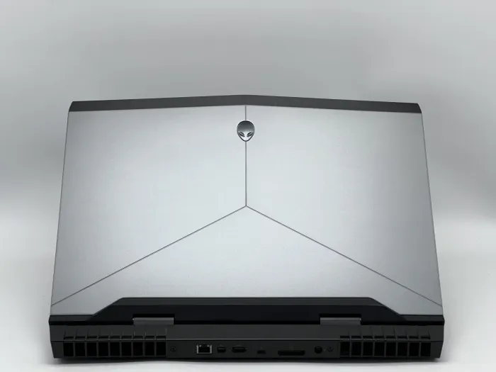 Ноутбук Dell Alienware 17 R4, i7-6820HK, 16 GB, 240 GB, NVIDIA GeForce GTX 1080, 1000 GB, 2560x1440, TN [SH2605892] БУ - зображення 4
