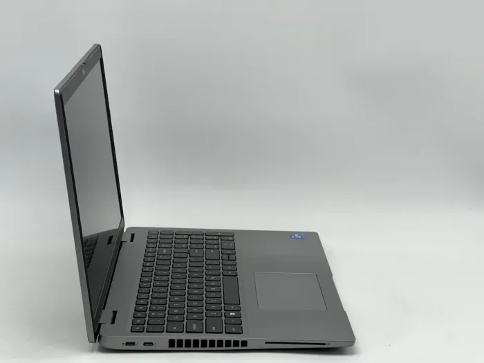 Ноутбук Dell Latitude 5520, i5-1145G7, 16 GB, 240 GB, Intel Iris Xe Graphics, 1920x1080, IPS [SH2608021] БУ - изображение 2