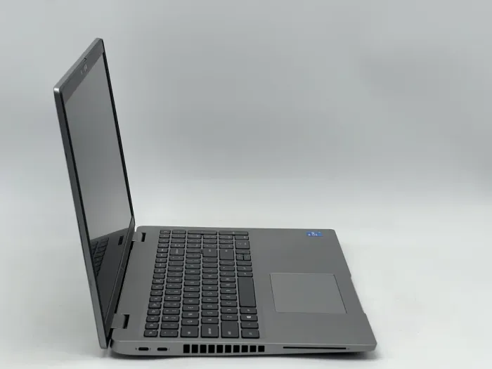 Ноутбук Dell Latitude 5520, i5-1145G7, 16 GB, 240 GB, Intel Iris Xe Graphics, 1920x1080, IPS [SH2608846] БУ - изображение 2