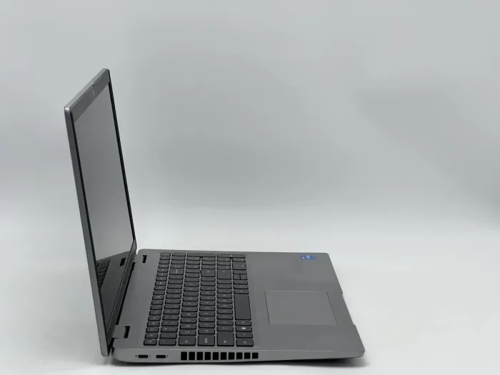 Ноутбук Dell Latitude 5520, i5-1145G7, 16 GB, 240 GB, Intel Iris Xe Graphics, 1920x1080, IPS [SH2608376] БУ - зображення 2