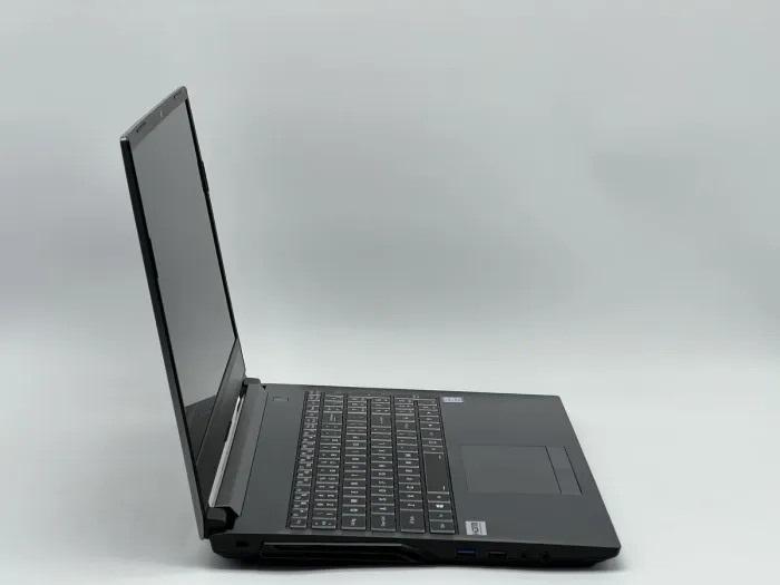 Ноутбук Clevo Sager NH58RH, i5-9300H, 16 GB, 480 GB, NVIDIA GeForce GTX 1050, 1920x1080, IPS [SH26021557] БУ - зображення 2