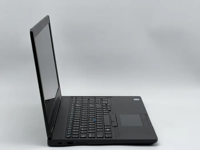 Ноутбук Dell Latitude 5590, i5-8250U, 16 GB, 240 GB, Intel UHD Graphics 620, 1920x1080, IPS [SH2510849] БУ - зображення 2
