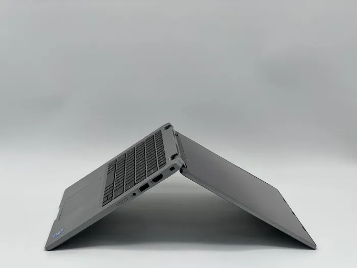 Ноутбук Dell Latitude 5320 2-in-1, i7-1185G7, 16 GB, 240 GB, Intel Iris Xe Graphics, 1920x1080, IPS [SH26031380] БУ - зображення 4