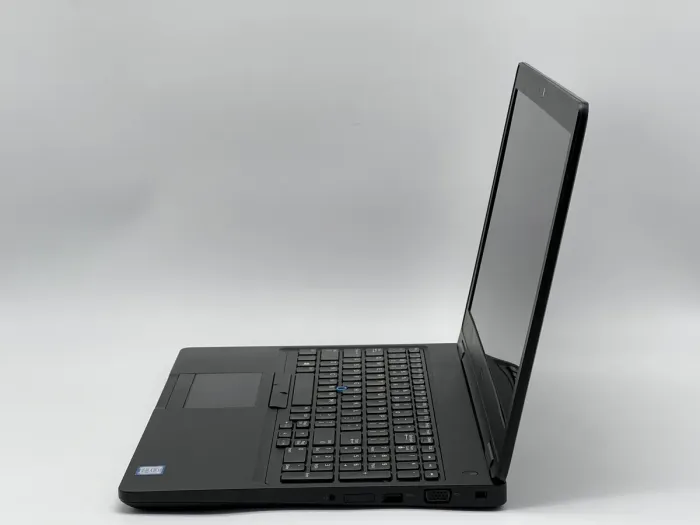 Ноутбук Dell Latitude 5590, i5-8250U, 16 GB, 240 GB, Intel UHD Graphics 620, 1920x1080, IPS [SH2510849] БУ - зображення 3