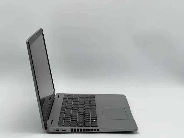 Ноутбук Dell Latitude 5520, i7-1185G7, 16 GB, 240 GB, Intel Iris Xe Graphics, 1920x1080, IPS [SH2602005] БУ - зображення 2