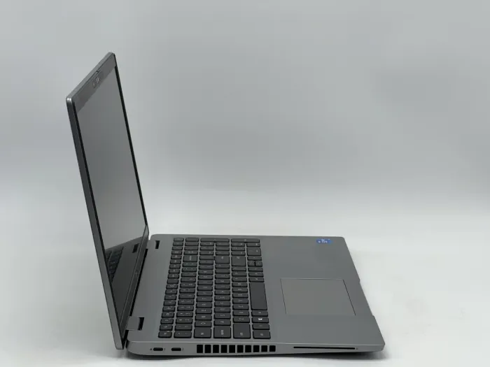 Ноутбук Dell Latitude 5520, i5-1145G7, 16 GB, 240 GB, Intel Iris Xe Graphics, 1920x1080, IPS [SH26081155] БУ - зображення 2