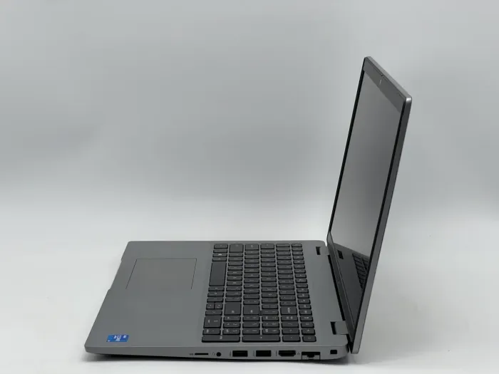 Ноутбук Dell Latitude 5520, i5-1145G7, 16 GB, 240 GB, Intel Iris Xe Graphics, 1920x1080, IPS [SH26051285] БУ - зображення 3